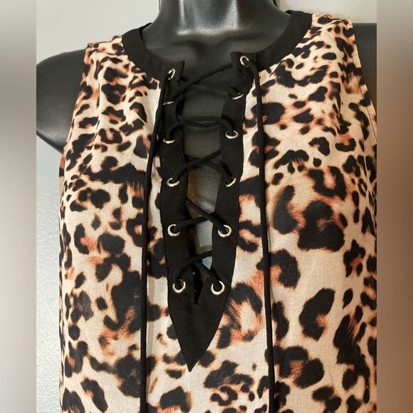 BEBE animal print sheer lace up blouse - Picture 3 of 7